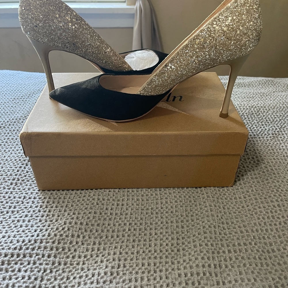 Elegant Black and Gold Women's Heels